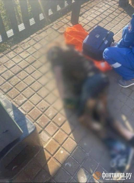 На станции Ланская подросток-зацепер погиб от удара током. Он с товарищем хотел проехаться на крыше поезда, двигавшегося от Финляндского вокзала в Зеленогорск. Читатель «Фонтанки», который ехал во встречном направлении, стал свидетелем, как тело юноши медики сняли с крыши поезда на станции Яхтенная — помочь ему не смогли. Подросток был в перчатках и, вероятно, пытался держаться за пантограф электровоза. Трагедия случилась между 17:00 и 18:00 часами. По данным «Фонтанки», второй несовершеннолетний получил ожоги, сошёл на ближайшей станции и сообщил о произошедшем. Транспортная прокуратура уже начала проверку.