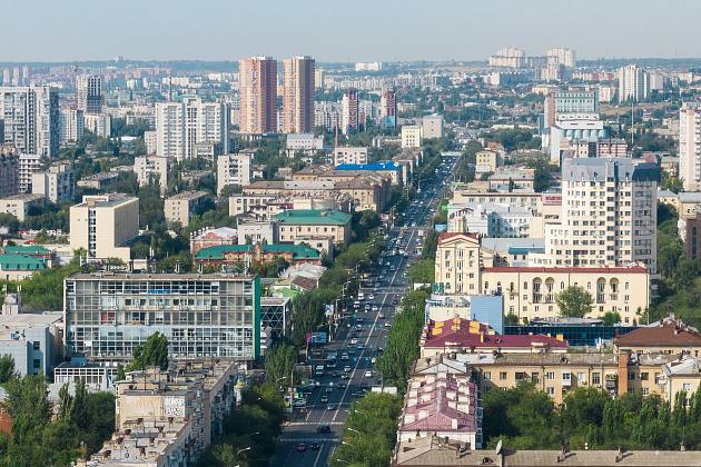 Волгоградская область досрочно выполнила план по расселению аварийного фонда на 2024 год  Переселенцами стали свыше 8 тыс. человек или 3416 семей.   Полностью ликвидирован аварийный жилфонд, признанный таковым до 1 января 2017 года, в Волжском, Михайловке и отдельных поселениях Городищенского, Даниловского, Котовского, Иловлинского, Среднеахтубинского, Ольховского, Серафимовичского, Камышинского, Светлоярского районов. Работа по расселению продолжается в Волгограде, Камышине, ряде сельских поселений Ольховского и Серафимовичского районов.