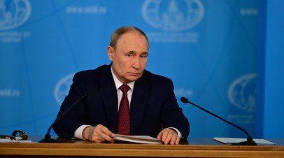 Путин признал, что в экономике России есть дисбалансы и сложности из-за санкций   Президент России Владимир Путин признал, что в отечественной экономике есть сложности и дисбалансы, вызванные в том числе кадровым дефицитом и санкциями.  Читать далее