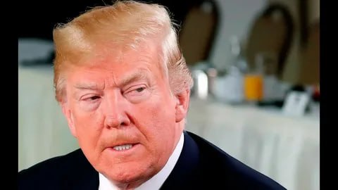 Трамп всё ещё зол на Путина — Axios со ссылкой на источник среди американских должностных лиц  Высказывания президента США порой могут звучать пророссийски, но собеседники издания объясняют, что Трамп видит в этом способ заключить сделку.  «Но если бы ему пришлось выбирать сторону, он бы начал крушить российскую экономику. С него действительно хватит», — сказал один из собеседник Axios.  Читать далее