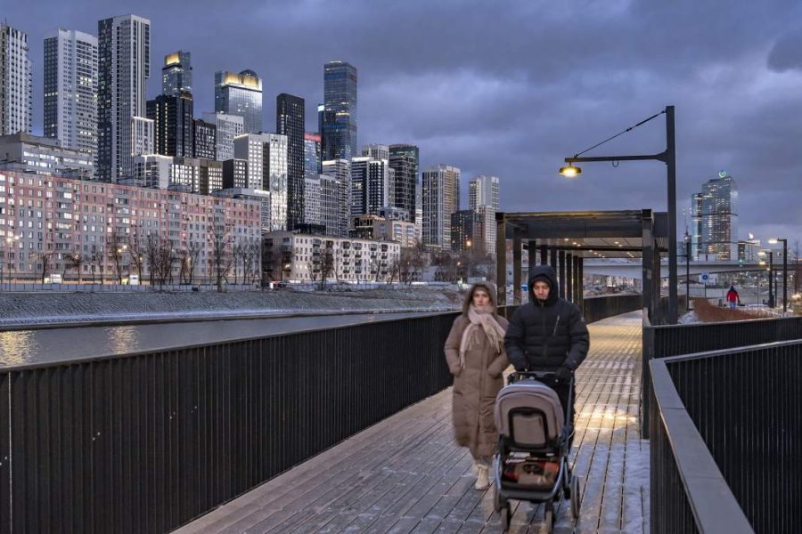 Ставку по семейной ипотеке могут автоматически снижать при рождении детей Ставку по семейной ипотеке в России могут автоматически снижать при рождении детей Об этом в эксклюзивном интервью Известиям сообщил глава комитета Госдумы по финансовому рынку Анатолий Аксаков   www infoorel ru news stavku po semeynoy ipoteke mogut avtomaticheski snizhat pri rozhdenii detey html