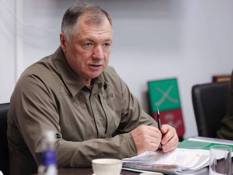 В Запорожской области обсудили социально экономическое развитие региона В регионе прошло заседание посвящённое ключевым вопросам развития Запорожской области В нём приняли участие представители администрации губернатора правительства области и вице премьер России Марат Хуснуллин В ходе встречи рассмотрели итоги реализованных программ и дальнейшие шаги по укреплению экономики и социальной сферы Губернатор Евгений Балицкий подчеркнул что приоритет это исполнение бюджета текущего года и подготовка к следующему что позволит обеспечить реализацию федеральных инициатив У нас есть чёткий план действий и конкретные задачи работа не должна останавливаться отметил глава региона Также он выразил благодарность Президенту России Владимиру Путину правительству РФ и лично Марату Хуснуллину за внимание к вопросам развития области Запорожская область продолжает системную работу по укреплению экономики и повышению качества жизни жителей региона НОВЫЙ МЕЛИТОПОЛЬ