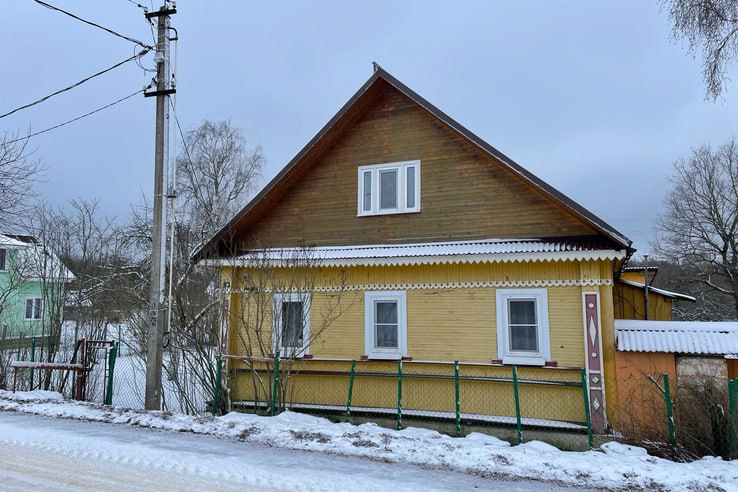 В деревнях Новоандреево и Шибинец Тихвинского района завершено строительство семи километров газопроводов  В рамках программы догазификации природный газ будет подведен к 150 домам, прием заявок уже открыт.  «Ленинградская область работает над исполнением президентской программы догазификации круглый год: строятся межпоселковые и распределительные газопроводы, сети подводятся к участкам и домам жителей. Онлайн-заявки на газификацию дома можно подать круглосуточно. Также комитет по ТЭК работает над перечнем садоводств, где можно будет подключить газ по программе догазификации», — отметил заместитель председателя правительства Ленинградской области по транспорту и ТЭК Сергей Харлашкин.    Online47 — Всё о Ленобласти и не только