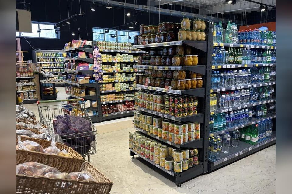 В Забайкалье вновь выросли цены на продукты За неделю с 25 ноября по 1 декабря подорожали несколько позиций продовольствия   Рост цен капуста свежая 3 4 гречка ядрица 1 1 свекла огурцы 1 0 бананы 0 7 баранина и говядина кроме бескостной 0 6 маргарин 0 5 детские сухие смеси 0 4 сметана пшено полукопченая и варёно копченая колбаса сливочное масло 0 3 морковь свинина кроме бескостной 0 2   Снижение цен детские мясные консервы 1 2 детские овощные консервы 0 9 сахар яблоки лук яйца 0 8 варёная колбаса 0 7 макароны высшего сорта 0 6 рис 0 5 свежие помидоры фруктово ягодные детские консервы подсолнечное масло картофель 0 3 ZAB RU Проголосовать