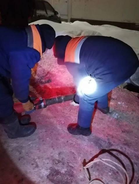 Защитную систему канализации планируется установить в Калужской области в 2026 году В текущем году планируется установить еще одну механическую решетку в систему канализации одного из округов региона для задержки крупного мусора Ранее такая же конструкция была установлена в районе Правобережья Калуги что позволило сократить количество засоров в сточной системе Стоимость подобного оборудования превышает 30 миллионов рублей