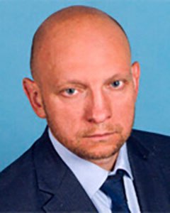 Новым региональным министром цифрового развития Калужской области назначен Роман Тришин Ранее эту должность занимал Дмитрий Олегович Разумовский заместитель губернатора Калужской области Прежде Тришин был замминистра начальником управления организации проектной деятельности министерства цифрового развития Калужской области Не грузит телеграм Подписывайся на наш канал в MAX