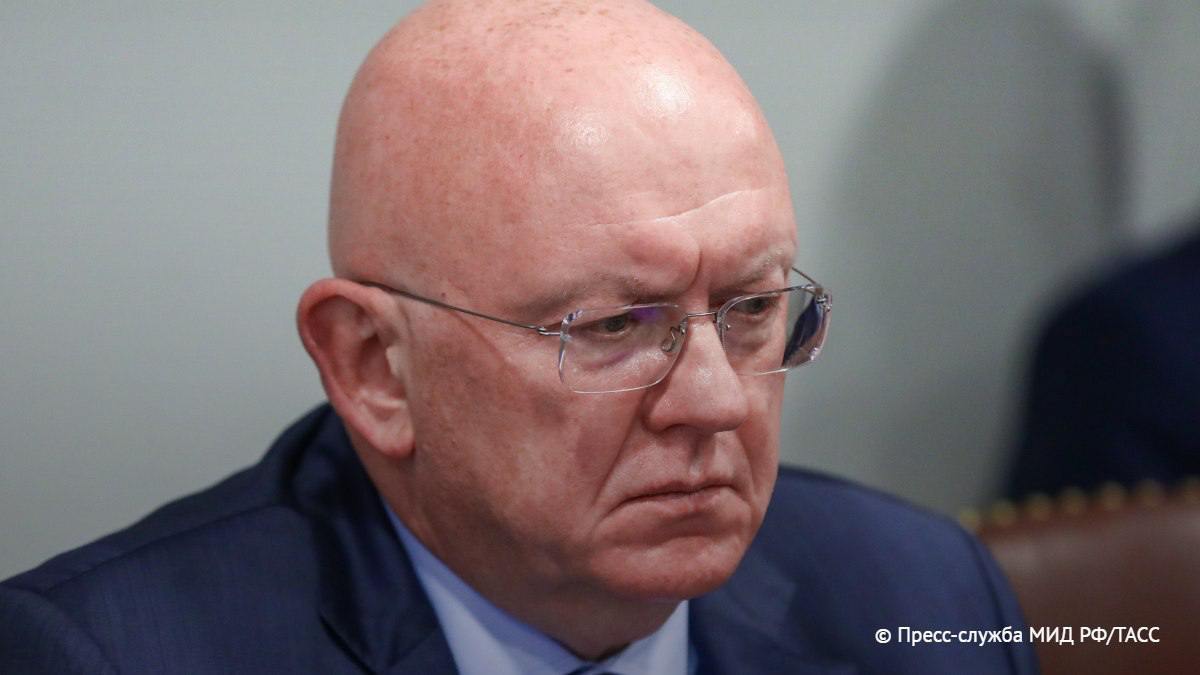 Россия, несмотря на западные финансовые ограничения, внесла $5 млн по линии ООН на поставки продовольствия в Сирию. Об этом заявил постоянный представитель РФ при ООН Василий Небензя.