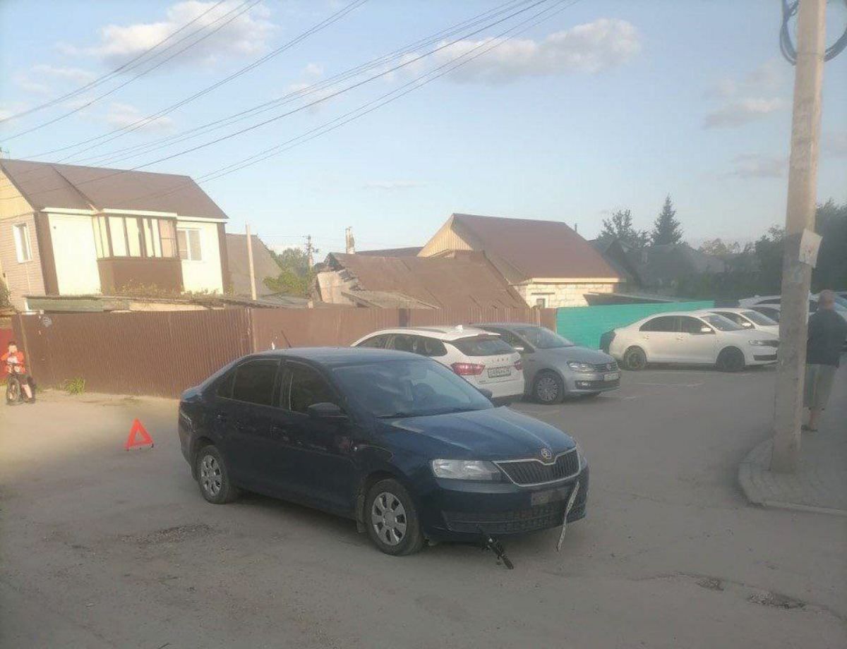 Мальчик на самокате попал под иномарку на улице Ильича в Липецке Мальчик в возрасте 9 лет угодил под легковой автомобиль Skoda на улице Ильича в Липецке. Он катался на самокате. После аварии ребёнка госпитализировали. ↗ Прислать новость Подписаться