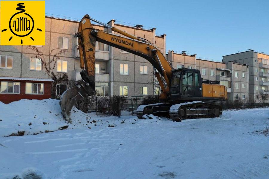 В Свердловской области модернизировали 232 километра сетей Свердловская область единственная среди субъектов УрФО вошла в пятерку лидеров по объему модернизированных сетей среди российских регионов По данным вице премьера правительства РФ Марата Хуснуллина Средний Урал находится на четвертом месте в рейтинге регионов Всего в 2025 году в Свердловской области модернизировали 232 2 км коммунальных сетей Работы проводились в рамках федерального проекта Модернизация коммунальной инфраструктуры нацпроекта Инфраструктура для жизни В числе территорий где проводилась модернизация коммунальной инфраструктуры Североуральск Общий объём финансирования работ здесь превысил 400 миллионов рублей часть средств были направлены из областного бюджета