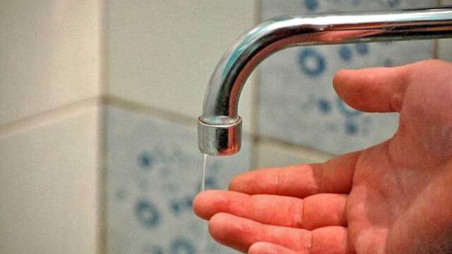 В Калининграде с 14 мая начинаются плановые отключения горячей воды Как сообщили в «Калининградтеплосети», с 14 по 27 мая РТС «Цепрусс» закрывается на ремонт. Чтобы обеспечить Центральный район горячей водой, потребителей подключат к новой теплостанции «Западная». — В отдельных случаях возможны локальные краткосрочные отключения, — прокомментировали в организации. Также будет приостановлена работа малой котельной на улице Подполковника Емельянова. Отключение горячей воды затронет дома на Подполковника Емельянова, 47, 49, 51, 53, 207, 209. КАСКАД Прислать новоcть
