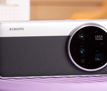 Лу Вейбинг рассказал о камерах и цене смартфона Xiaomi 17 Ultra Президент Xiaomi Group Лу Вейбинг провел трансляцию в ходе которой рассказал подробности о камерофоне Xiaomi 17 Ultra Как уже сообщалось ранее основная ставка при создании новой Ультры была сделана на продвинутые фотовозможности Лу Вэйбинг рассказал об этом чуть подробнее