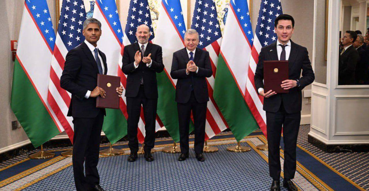 Узбекистан и США подписали соглашения по редкоземельным металлам Документы предполагают совместные проекты Фонда возрождения и развития Узбекистана и компании Re Element Technologies Также стороны договорились о сотрудничестве в сфере ИИ модернизации насосных станций и внедрении водосберегающих технологий vesti az