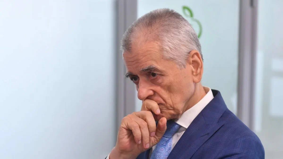 Пик заболеваемости гриппом в России придётся на январь февраль 2026 года академик РАН Геннадий Онищенко Рост количества заболевших ожидают после новогодних каникул и отпусков Подписаться Написать нам