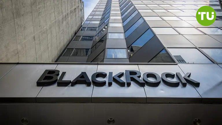 BlackRock добавляет Bitcoin-ETF в портфели для инвесторов    BlackRock интегрирует iShares Bitcoin Trust ETF  IBIT  в модельные портфели для финансовых консультантов, выделяя 1-2% под BTC