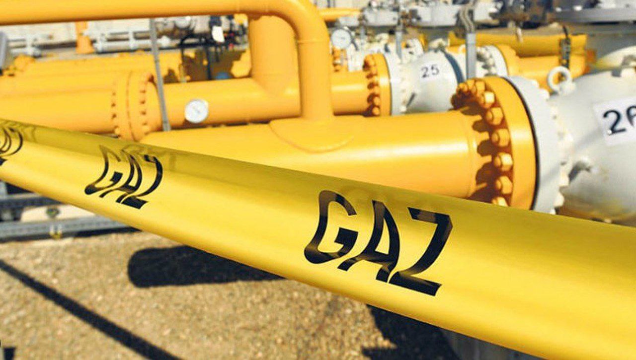 Energocom станет поставщиком газа в Молдове на три года. Государственное предприятие Energocom будет обеспечивать поставку природного газа потребителям Молдовы в течение трёх лет, начиная с 1 августа 2025 года. Такое решение приняло ANRE 23 мая из-за риска того, что Moldovagaz не сможет выполнять свои обязательства после 31 июля из-за несоблюдения требований по разделению деятельности по транспортировке и поставке газа. Кишинев Live. Подписаться