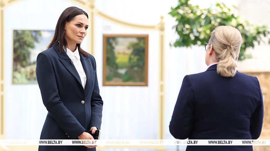 Наталья Эйсмонт рассказала о подходах Александра Лукашенко к организации в Минске саммита ЕАЭС. Пресс-секретарь Президента отметила, что принимающая сторона обеспечивает две важные составляющие: содержательную и организационную. Поручалось все провести на высочайшем уровне: Не бывает мелочей и нюансов. К нам в страну приезжают тысячи гостей. Это наш имидж, презентация себя. Фото: БЕЛТА «Минск-Новости» MINSKNEWS.BY Telegram Viber FB VK Inst TikTok YouTube