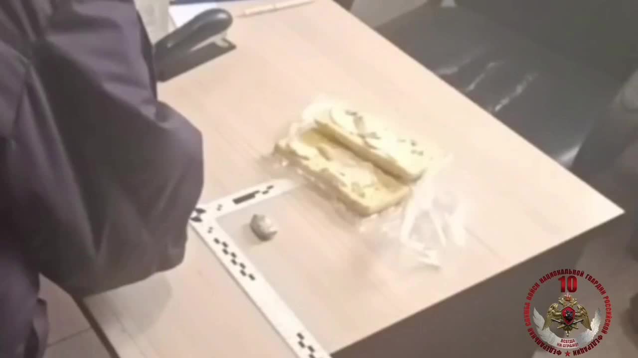 Наркокурьер задержан за попытку пронести гашиш в бутерброде в московскую больницу