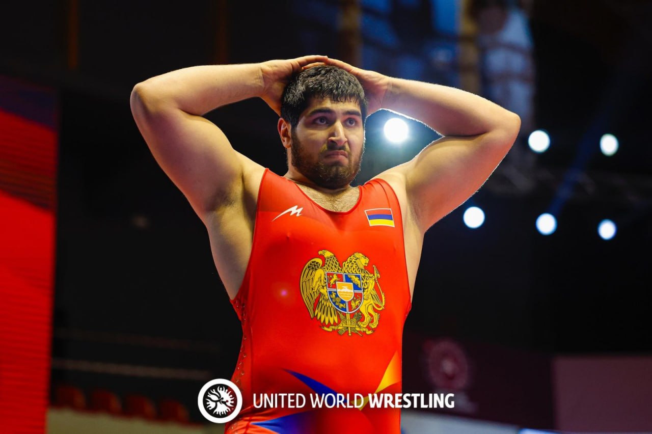 Размик Курдян завоевал серебро на Чемпионате мира по греко римской борьбе до 23 лет