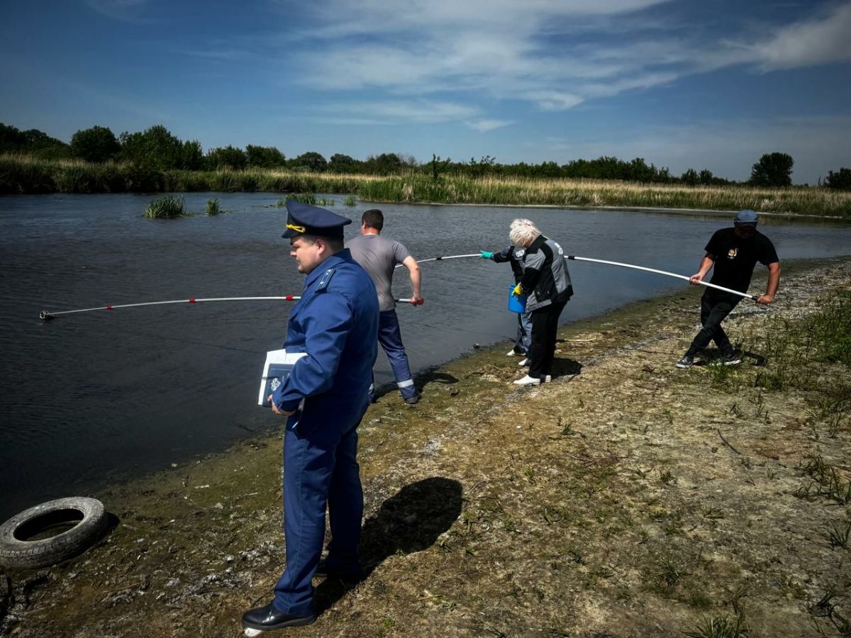 Прокуратура проверит реку Воронеж под Липецком на предмет загрязнения Следы загрязнения реки Воронеж ищут под надзором Липецкой межрайонной природоохранной прокуратуры. Тревожные новости появились в публикациях СМИ. ↗ Прислать новость Подписаться
