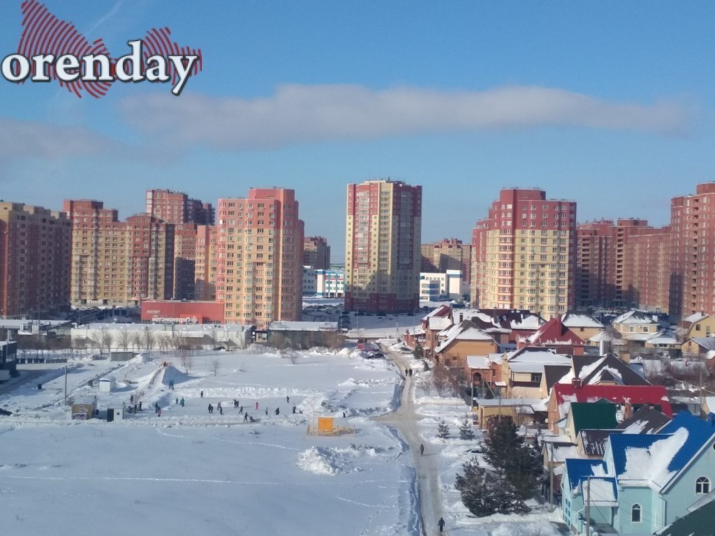 Orenday Оренбург В ГД предложили увеличить в 2 5 раза налоговый вычет при покупке жилья Лидер фракции Справедливая Россия Сергей Миронов считает что нынешний размер вычета не отвечает современным требованиям Уверен эти нормы не отвечают современным реалиям и нуждаются в серьезной переработке Размер максимального вычета был установлен 10 лет назад За это время средняя цена на первичку выросла примерно в 2 5 раза Очевидно что на такую же величину стоит повысить выплаты сказал Миронов Поддерживаете инициативу Поддерживаю Не поддерживаю Мне все равно Не подробнее на канале Orenday Оренбург