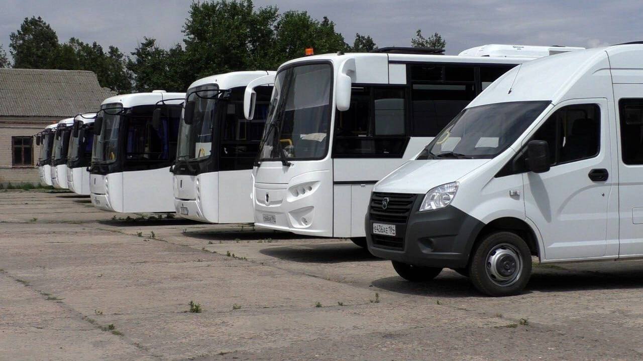 Запущен прямой автобус Геническ Краснодар через Джанкой С 29 декабря автобус следует из Геническа в Краснодар с остановкой в Джанкое Время в пути 11 5 часов Отправление из Геническа в 17 30 прибытие в Краснодар в 05 00 Рейсы выполняются через день в обоих направлениях