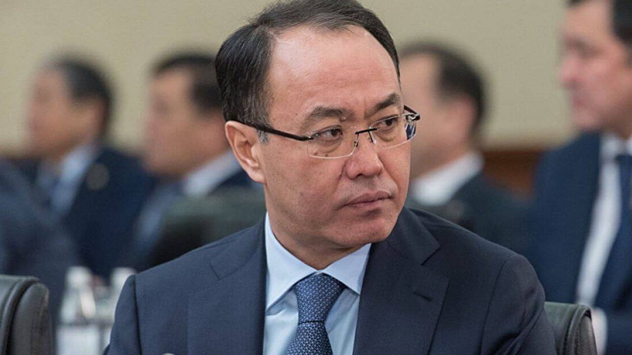 Прокуратура начала расследование против Кайрата Кожамжарова В отношении экс председателя Агентства по борьбе с экономической и коррупционной преступностью Кожамжарова К П начато досудебное расследование   Детали Как сообщили в прокуратуре расследование начато по фактам превышения должностных полномочий и легализации денежных средств полученных преступным путем   Справка Напомним Кайрат Кожамжаров занимал ряд высоких государственных постов он был председателем Финпола акимом Акмолинской области секретарём Совбеза и генпрокурором Ближайшие соратники Кожамжарова Олеся Кексель и Талгат Татубаев недавно оказались в центре уголовного преследования по делу о пытках Обозреватель Ulysmedia kz разбирался в хронологии громких процессов возбужденных командой Кожамжарова t me ulysmediatg