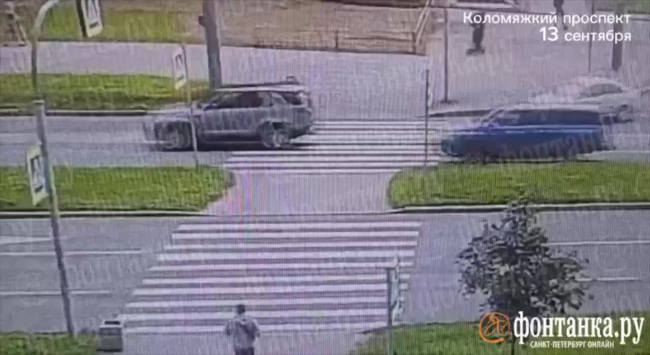Столкновения легковушек с самокатчиками на Коломяжском проспекте продолжаются