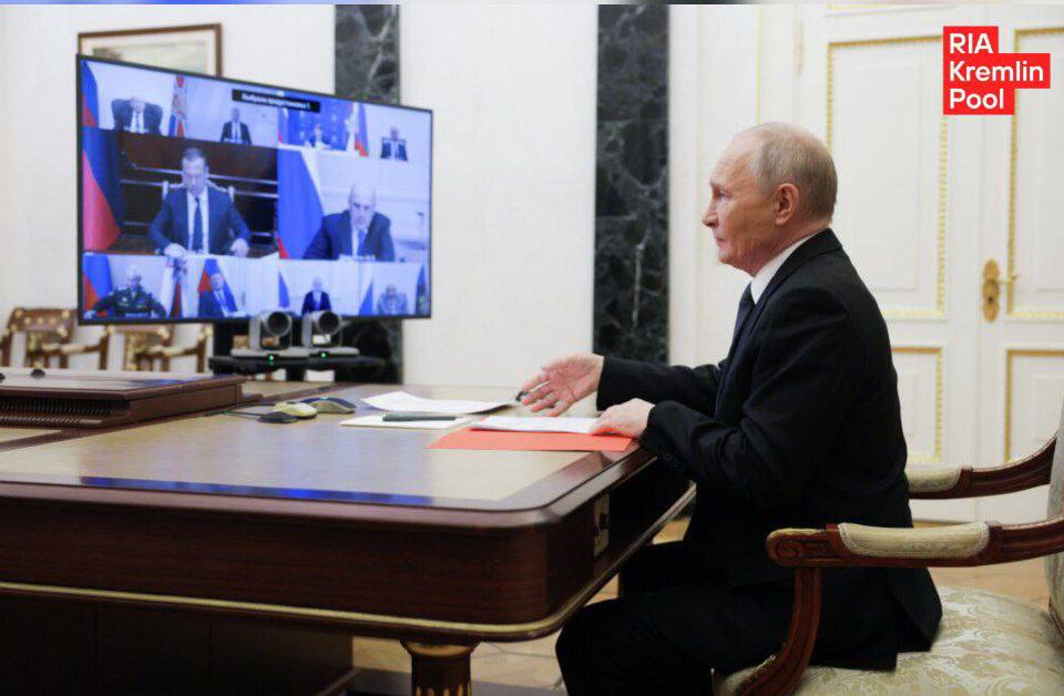 Путин в пятницу проведет оперативное совещание с постоянными членами Совбеза РФ