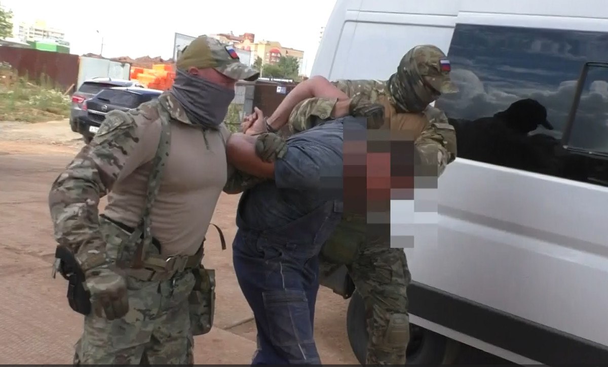 В Кирове возбудили уголовное дело о распространении фейков про армию    В Кирове 38-летнего мужчину обвинили в публикации заведомо ложной информации о действиях российских военнослужащих. По версии следствия, он размещал её в соцсети в течение 1.5 лет.