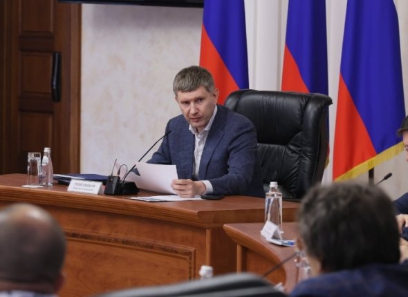 Визит главы Минэкономразвития в ЕАО: приняты важные решения по поддержке местного бизнеса В частности, на развитие МСП выделено 230 млн рублей "зонтичных" поручительств  ФОТО     Читать подробнее на сайте...