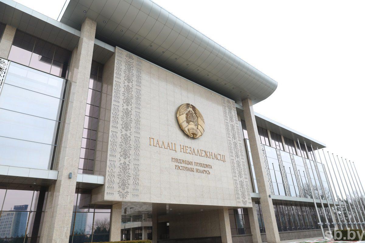 Александр Лукашенко в канун Нового года помиловали еще 22 заключенных Среди помилованных 15 женщин и 7 мужчин у 11 человек есть несовершеннолетние дети Сообщается что все 22 человека признали вину и обратились на имя главы государства с ходатайствами о помиловании Подробнее