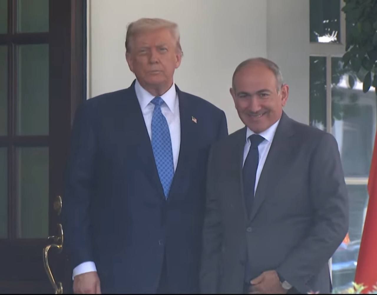 В Белом доме началась встреча Трампа и Пашиняна Ранее в СМИ появилась информация, что Пашинян согласился уступить США в аренду регион в Армении. НАШИ РЕСУРСЫ: Telegram YouTube RUTUBE