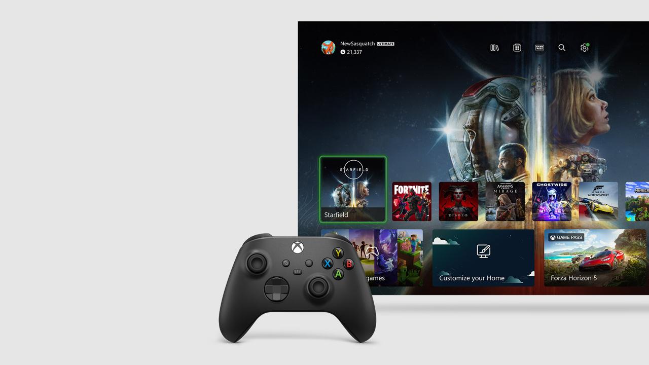 Массовые увольнения в Xbox и отмена крупных тайтлов результат новой политики Microsoft которая требует от игрового подразделения огромной прибыли передают источники инфоагентства Bloomberg По данным журналистов с осени 2023 года IT гигант установил новые финансовые цели для всех своих отделов От Xbox потребовали маржи в 30 или более показатель который почти вдвое превышает средний по всей видеоигровой индустрии за 2024 й Это и привело к глобальному пересмотру стратегии игрового отдела Microsoft Ранее главы Xbox не требовали от разработчиков достигать каких то конкретных финансовых показателей а просили сосредоточиться на качестве игр Теперь же они активно пытаются найти способы урезать расходы поэтому проекты долгострои вроде Perfect Dark и Everwild первыми идут под нож Повлияли на прибыль в том числе ставка на Game Pass а также покупка Activision Blizzard Как раз после закрытия сделки в дела Xbox куда чаще начали вмешиваться топ менеджеры Microsoft которые сейчас активно инвестируют в технологии генеративного ИИ утверждают источники Bloomberg Так или иначе каких то рискованных проектов и решений от Xbox в ближайшие годы ждать не стоит Кинопоиск Игры