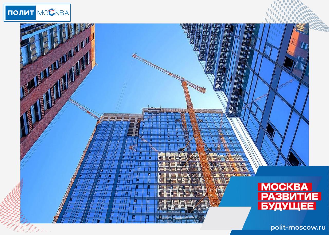 Мэр Москвы Количество проектов КРТ до конца года планируется увеличить до 212 Москва лидирует по площади и балансу застройки по программе комплексного развития территорий КРТ На месте полузаброшенных бывших цехов и пустырей портящих облик города появляются современные комфортные кварталы для жизни работы и отдыха отметил Мэр Москвы  Сейчас одобрены и находятся на разных стадиях реализации 179 проектов комплексного развития территорий Их общая площадь составляет более 1 6 тысячи гектаров Здесь планируется построить свыше 33 миллионов квадратных метров недвижимости Это даст городу около 386 тысяч рабочих мест До конца этого года общее количество реализуемых проектов КРТ предполагается увеличить до 212 Кроме того начнут строить еще около 900 тысяч квадратных метров недвижимости ПолитМосква Подписаться