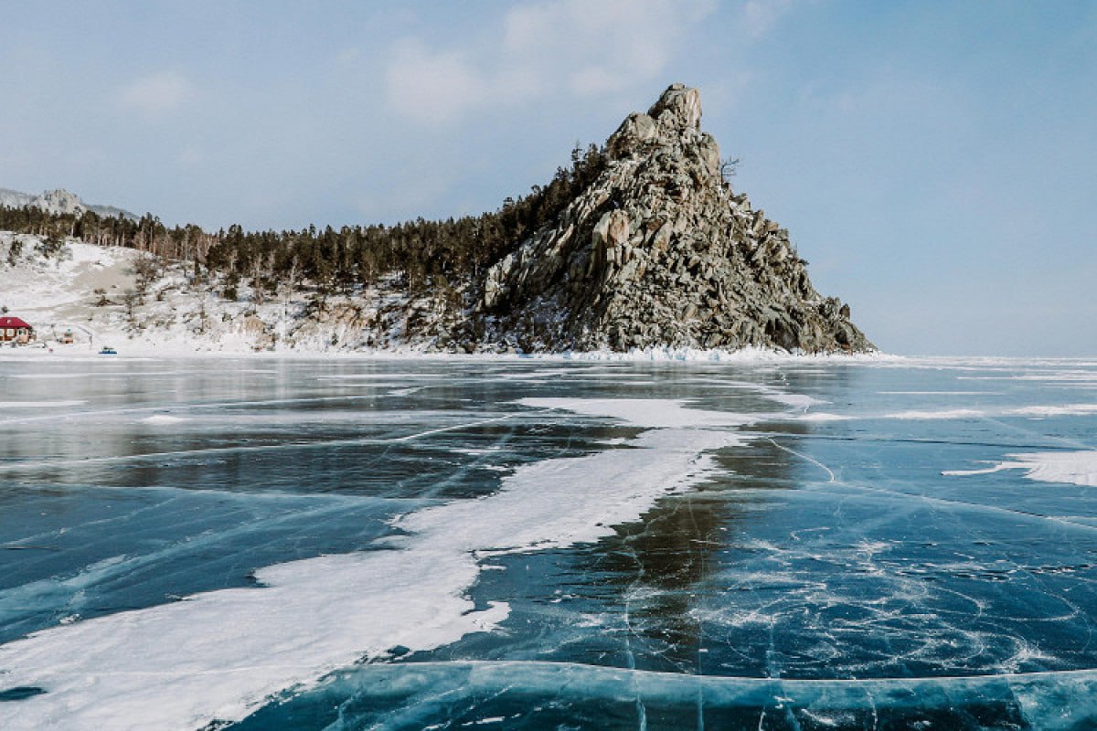 Самые красивые места для зимнего отдыха по мнению россиян Байкал 23 Карелия и Санкт Петербург по 17 выяснили в Суточно ру Среди других популярных направлений Москва 11 Красная Поляна 9 Суздаль 4 Великий Устюг 4 Шерегеш 4 Кострома 3 и Плёс 2 Средняя стоимость аренды в России этой зимой выросла на 11 и составляет 4 6 тыс рублей за сутки Больше новостей в Daily News