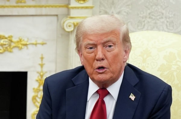 Дональд Трамп поменял позицию в отношении России под воздействием Марко Рубио, пишет FT У президента США также стало другим отношение к Китаю, Ирану, Украине и Венесуэле после контактов с госсекретарём, написала газета Financial Times со ссылкой на источники из окружения главы ведомства. Один из бывших помощников Рубио отметил, что относительно Москвы, Пекина, Тегерана, Киева и Каракаса «зафиксировали обновлённую американскую внешнюю политику и восстановление роли страны в мире». Подпишись на «Говорит Москва»