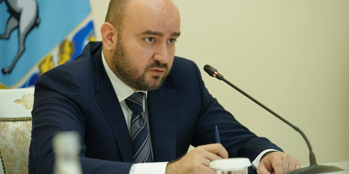 В Самарской области заработала система проверки правительственных чиновников на полиграфе Об этом на заседании регионального кабинета министров которое провел 3 сентября губернатор Самарской области Вячеслав Федорищев доложил зампред правительства региона Никита Зубко oboz info v samarskoj oblasti zarabotala sistema proverki pravitelstvennyh chinovnikov na poligrafe