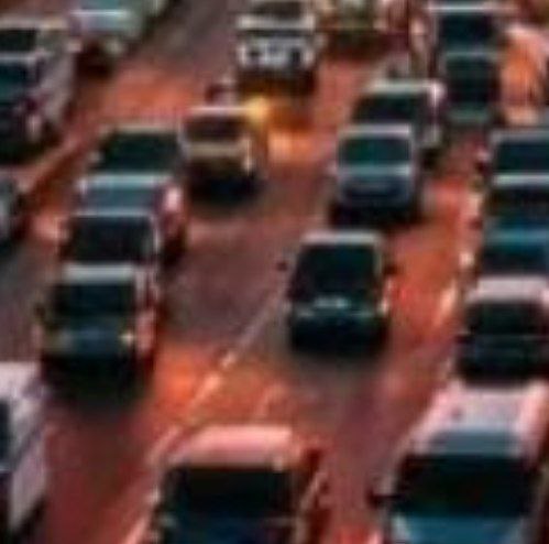 Госавтоинспекция Артёма устанавливает местонахождение водителя внедорожника скрывшегося с места ДТП 14 января в дежурную часть отдела МВД России по городу Артёму поступило сообщение о дорожно транспортном происшествии на Витебском переулке На место происшествия прибыли сотрудники Госавтоинспекции Предварительно установлено что водитель личность которого пока не установлена управляя автомобилем марки Тойота Ленд Крузер Прадо в районе дома 3 на переулке Витебский совершил столкновение с автомобилем Тайота Приус От удара Тойота Приус изменив траекторию движения совершила столкновение с автомашиной Тайота Витц Водитель Тойота Ленд Крузер Прадо с места происшествия скрылся В результате автопроисшествия никто не пострадал транспортные средства получили механические повреждения По факту ДТП полицейскими вынесено определение о возбуждении дела об административном производстве по части 2 статьи 12 27 КоАП РФ Оставление водителем в нарушение Правил дорожного движения места дорожно транспортного происшествия участником которого он являлся Сотрудники Госавтоинспекции проводят комплекс мероприятий направленных на установление личности и местонахождения гражданина находившего за рулем автомобиля Тойота Ленд Крузер Прадо а также на выяснение всех обстоятельств дорожно транспортного происшествия Госавтоинспекция напоминает оставление водителем в нарушение Правил дорожного движения места дорожно транспортного происшествия участником которого он являлся влечет лишение права управления транспортными средствами на срок до полутора лет или административный арест на срок до пятнадцати суток