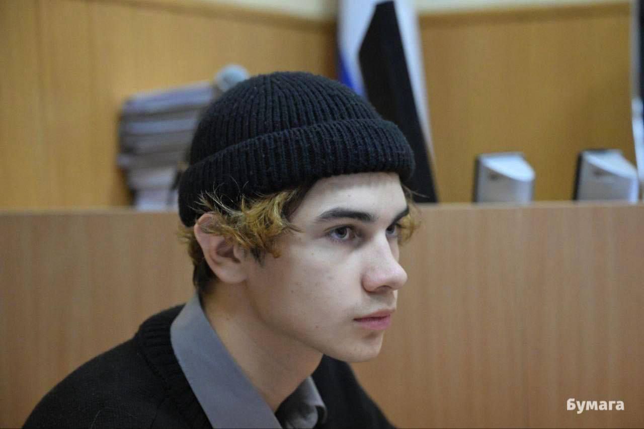 Группа стоптайм осталась без последнего участника в России Из стоптайма ушёл барабанщик Влад Леонтьев единственный музыкант группы который до последнего оставался в России Об уходе сообщили сами участники поблагодарив его за совместную работу и отметив что каждый выбрал свой путь Последний раз группа появлялась вместе в проекте Мирные огоньки