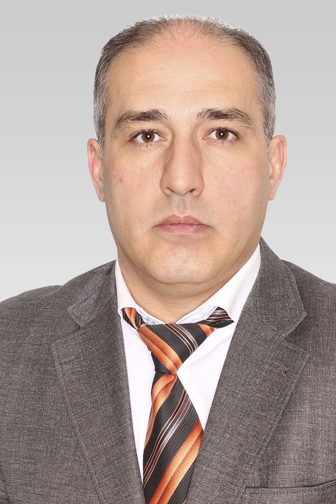 В Ингушетии арестовали управляющего отделением Банка России Магомед Бека Ужахова Ужахов по версии следствия знал что его родственник работая в организации похитил мобильную рабочую станцию стоимостью 109 7 млн рублей но не сообщил об этом руководству Кроме того обвиняемый не уволил родственника после проступка а в октябре 2024 года руководитель отделения дал указание подчинённым подготовить документы чтобы придать законность пропажи рабочей станции Магомед Беку Ужахову инкриминируют злоупотребление должностными полномочиями Его отправили в СИЗО сообщили в пресс службе судов Ингушетии Подписывайтесь на нас во ВКонтакте и в Одноклассниках чтобы быть в курсе самых интересных новостей Кавказа Подписывайтесь на телеграм канал АиФ Северный Кавказ