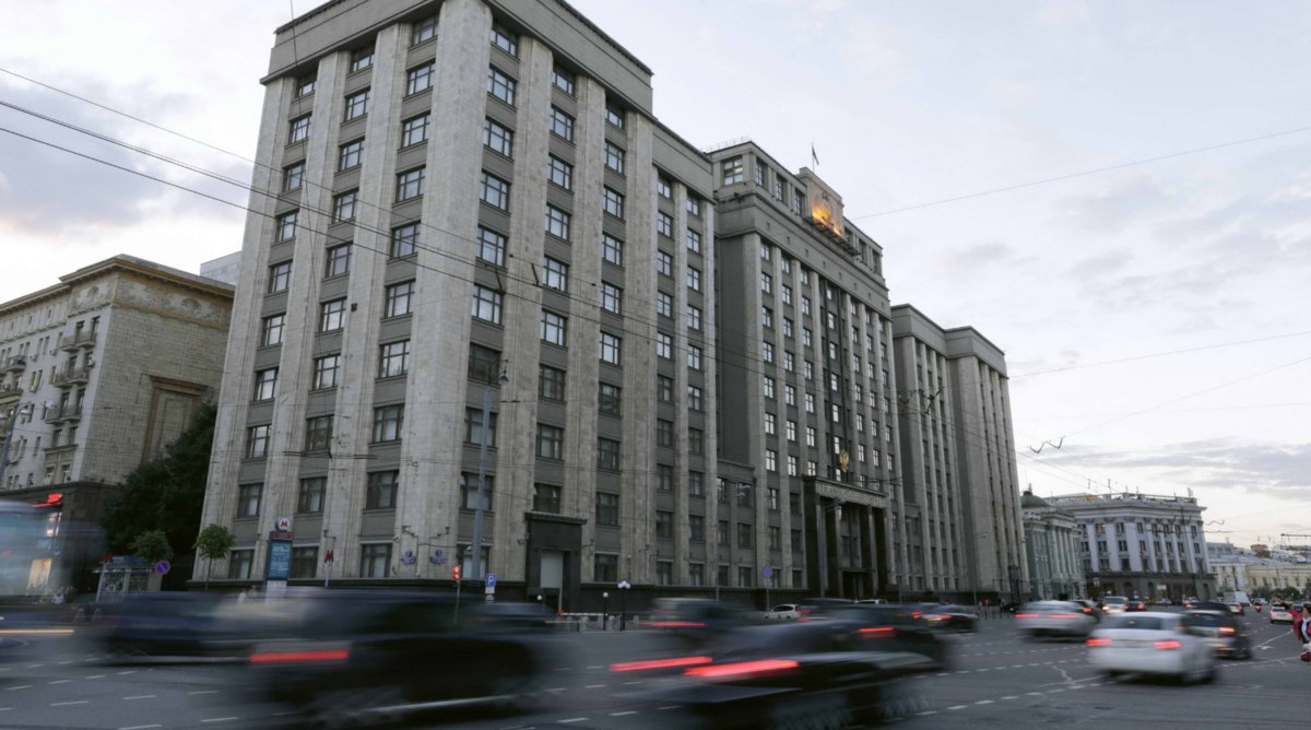 Госдума поддержала в первом чтении законопроект о проведении эксперимента который позволит самозанятым платить ежемесячные взносы и в случае болезни претендовать на пособие Сроки эксперимента с 1 января 2026 года по 31 декабря 2028 года vc ru money 2332944