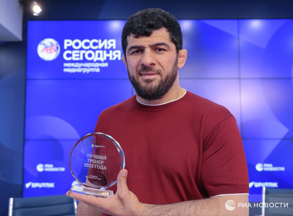 Главный тренер сборной России по вольной борьбе олимпийский чемпион игр-2004 Хаджимурат Гацалов временно отстранен на основании базы данных LIMS