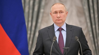 Путин запретил усыновлять детей из России гражданам стран, где можно менять пол   Президент России Владимир Путин подписал закон о запрете усыновлять детей из России гражданам стран, где можно менять пол .  Читать далее