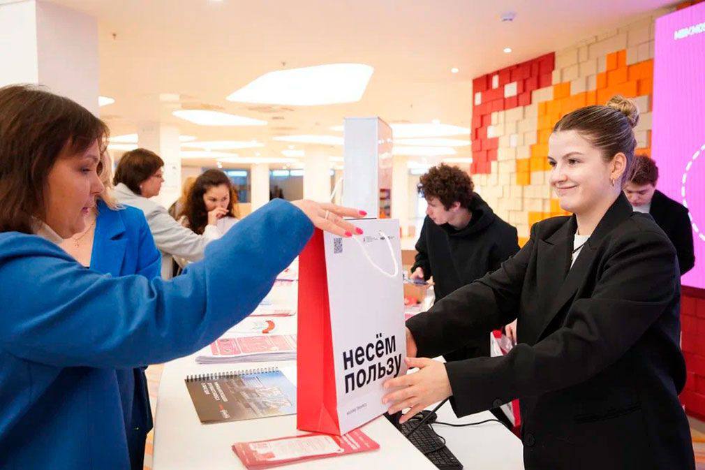 В Москве пройдет финал конкурса социальных инициатив Мой добрый бизнес Гостей ждут выступления экспертов инклюзивный модный показ и концерт с участием артистов На мероприятии расскажут как создать прибыльный социальный проект и открыть новые бизнес возможности Участие бесплатное по предварительной регистрации на портале МБМ 17 декабря с 12 00 до 17 00 Улица Покровка дом 47 Цифровое деловое пространство