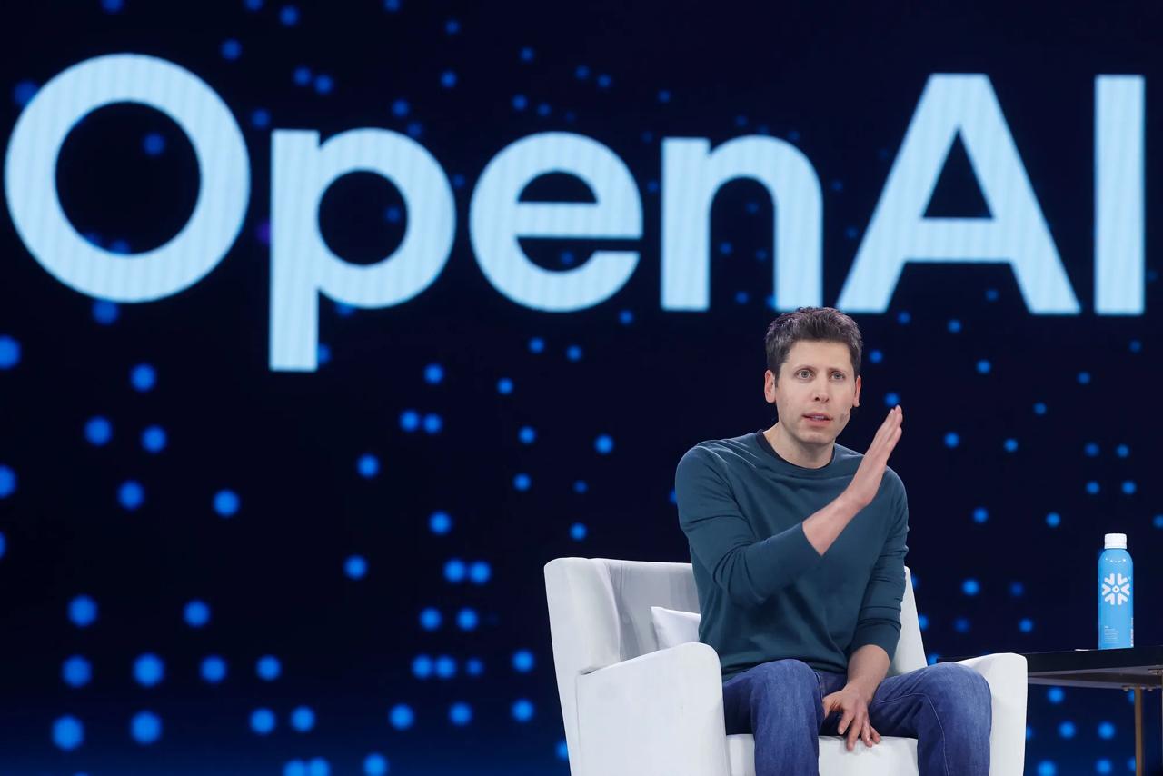 OpenAI ведет переговоры о продаже акций нынешних и бывших сотрудников при оценке компании в $500 млрд.   Bloomberg  #новости