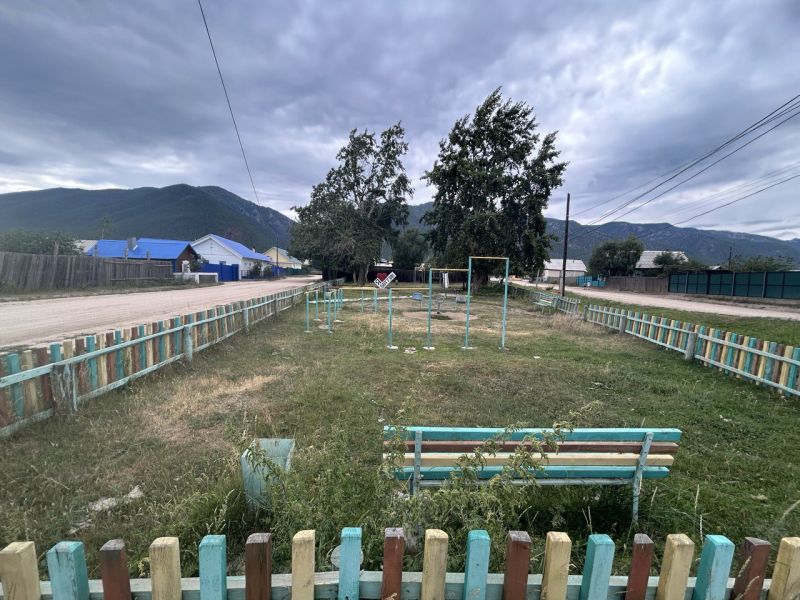 В Бурятии осудили главу поселения В Бурятии суд рассмотрел уголовное дело в отношении бывшего главы сельского поселения Баргузинское Женщина обвинялась в превышении полномочий и служебном подлоге Основанием для возбуждения дела стали спортивные площадки сделанные не в полном объеме и из более дешевых материалов Но эти работы были приняты Бурятия Подробности в Номер один Сообщить нам свою новость можно по кнопке Письмо в редакцию