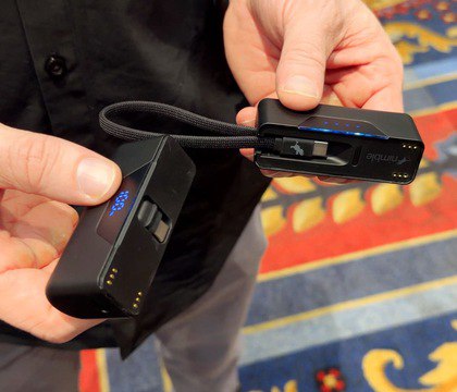 Nimble представила модульный пауэрбанк Champ Stack 10K его можно разделить на две части Nimble представила в рамках CES 2026 внешний аккумулятор Champ Stack 10K На первый взгляд это обычный квадратный пауэрбанк в черном корпусе с батарейкой емкостью 10 000 мА ч и встроенным кабелем Однако на деле аксессуар является модульным