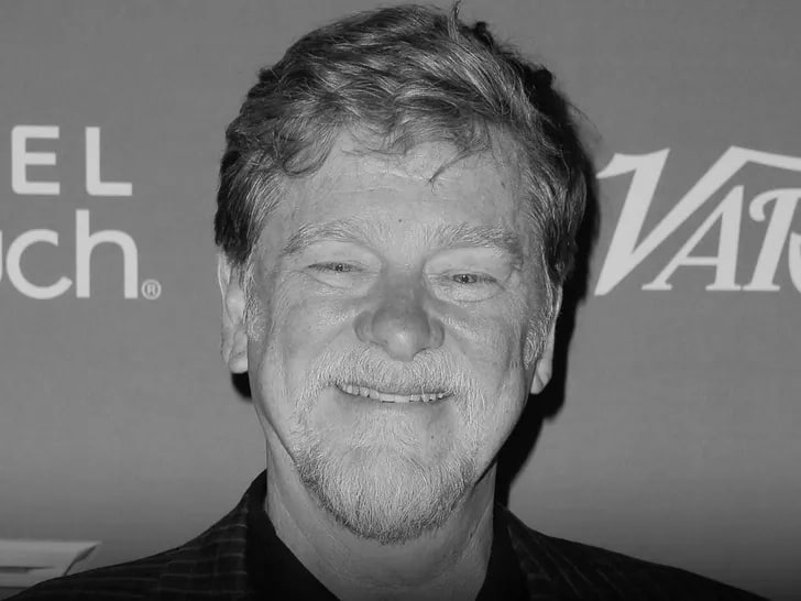 Один из режиссеров мультфильма Король Лев Роджер Аллерс скончался на 77 году жизни Я глубоко опечален новостью о том что наш друг Роджер Аллерс отправился в свой следующий путь приводит издание TMZ слова кинопродюсера Дэйва Боссерта Боссерт работал с Аллерсом над многими фильмами на протяжении 80 х и 90 х годов и описал его как одного из самых добрых людей с которыми вы могли бы познакомиться и работать бок о бок До работы над мультфильмом Король лев Аллерс много лет был аниматором и сценаристом Среди проектов в которых он принимал участие Красавица и чудовище Оливер и компания Улица Сезам Русалочка и Аладдин РЕН ТВ в Telegram в MAX