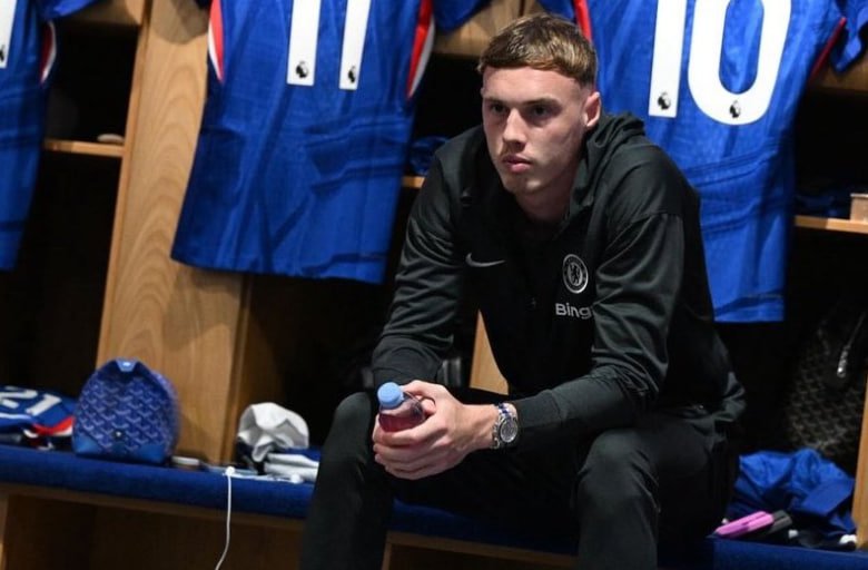 Коул Палмер пропустит матчи с Барселоной и Арсеналом из за глупой бытовой травмы Футболист умудрился случайно сломать палец на ноге прямо у себя дома