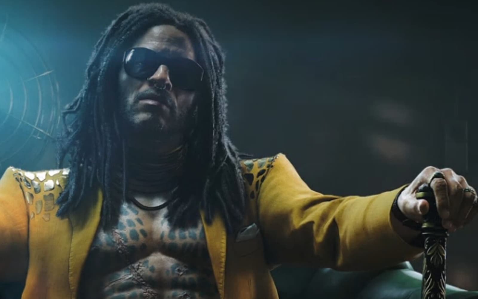 Новый трейлер 007 First Light раскрыл врага Бонда это Ленни Кравиц На The Game Awards 2025 студия IO Interactive показала новый трейлер где главную роль сыграл не сам Джеймс Бонд Тем самым подтвердился недавний слив